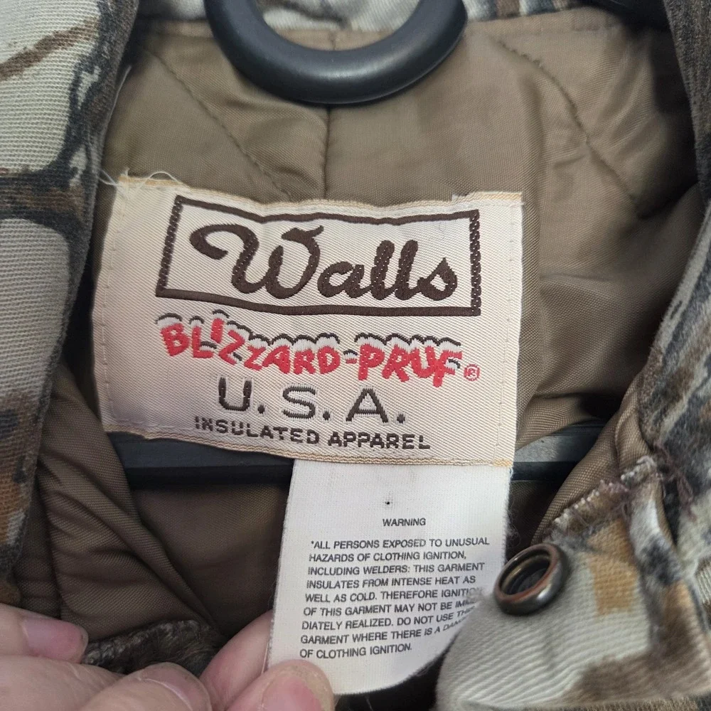 Walls measures pit